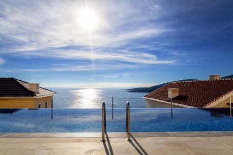 One bedroom apartment 72m2 with sea view - Luštica Bay