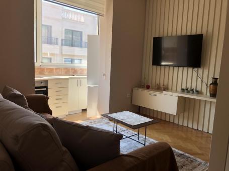 Two-room apartment of 55 m2 for rent in Tivat near the sea