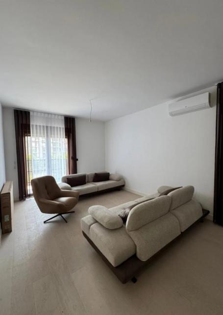 Luxury One-Bedroom Apartment for Rent – Lumen Homes, Podgorica