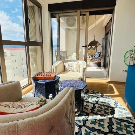 Sale of three-room apartment 120 m2 with sea view, Tivat
