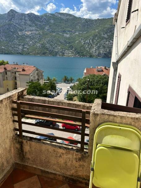 One-bedroom Apartment for Rent with Sea View in Risan