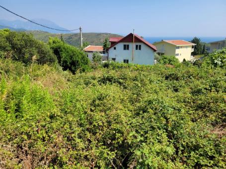 Building Plot – Sutomore