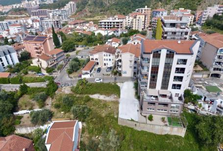 Urbanized Land for Sale, 765 m2, Bečići, Sea View, Residential Building Permit (2,000+ m2)