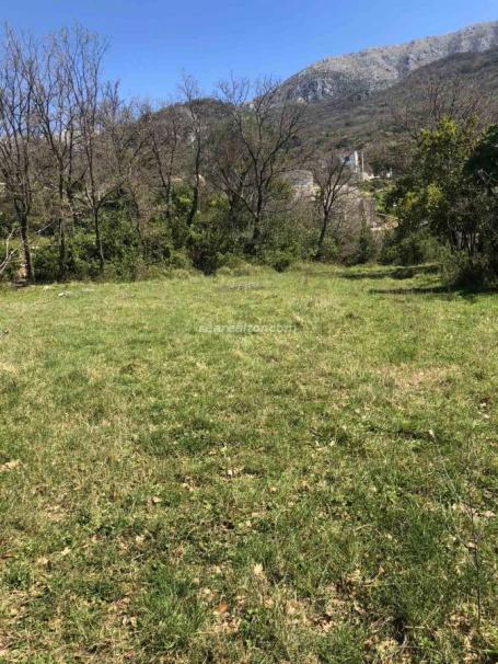 Spacious Plot with Existing Structure - Zaljevo, Bar