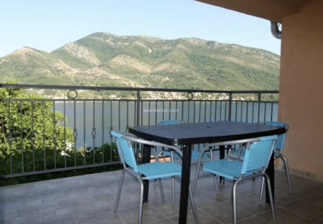 3-Story House 210m² with 3 Apartments - Opatovo, Tivat