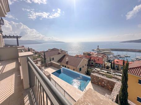 Luxury Two-bedroom Apartment with Sea View in Luštica Bay Marina