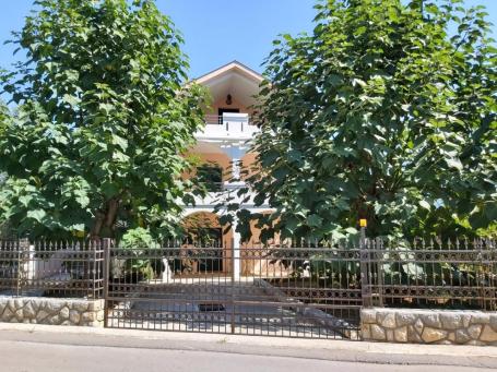 Residential Duplex for Rent, 173 m², Krašići
