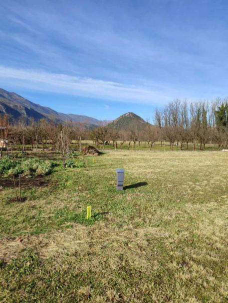Building land for sale - Danilovgrad, 1,182 m²