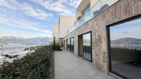 Großzügige Loft-Wohnung mit Panoramablick und Jacuzzi – Krašići