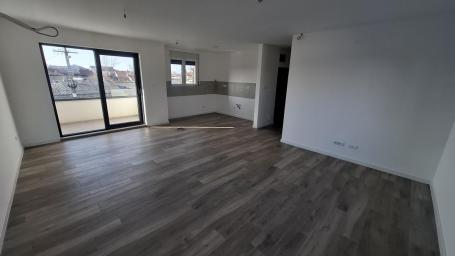 Prodaja, Stan, 95m2 , Veternik