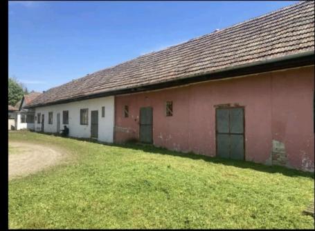Prodajemo Halu-Magacin 250m Bačka Topola