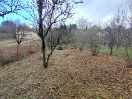 Gradjevinski plac 970m Fruška gora- Popovica-Mala Kamenica -Grigovac