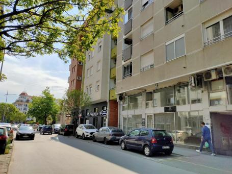 Ulični lokal 229m Novi Sad Danila Kiša, PRODAJE SE