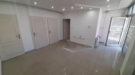 Ulični Lokal 99m Temerinska ulica