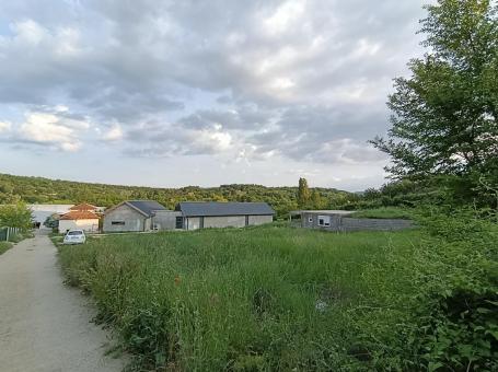 Gradjevinski plac 1026m  Fruška gora-Alibegovac TOP pogled