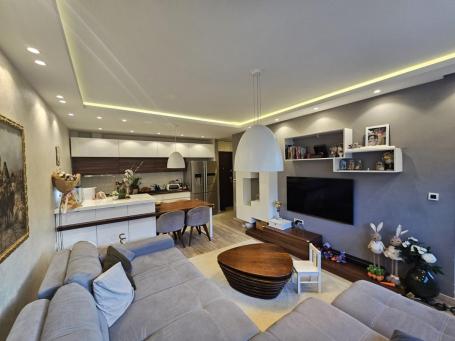 Trosoban stan 65m Sajam kompleks
