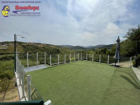 Kuća 57m Plac 2792m Liparije Ledinci TOP POGLED