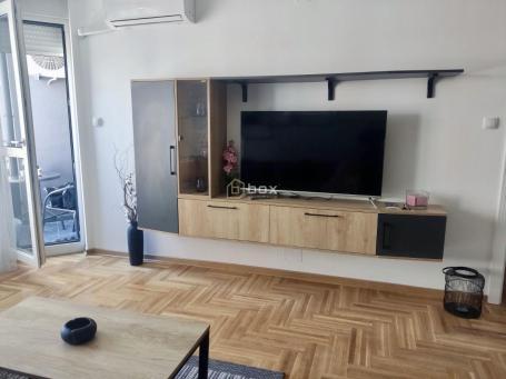 Jednoiposoban stan, 45m2 Pantelej