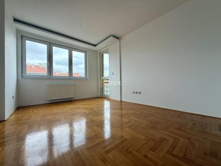 Jednoiposoban stan, 41m2, Zona 3
