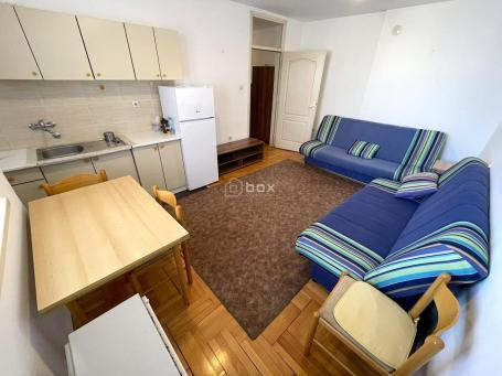 Jednoiposoban stan, 43m2, Kej