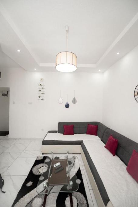 Garsonjera 25m2, Izdavanje, Podgorica