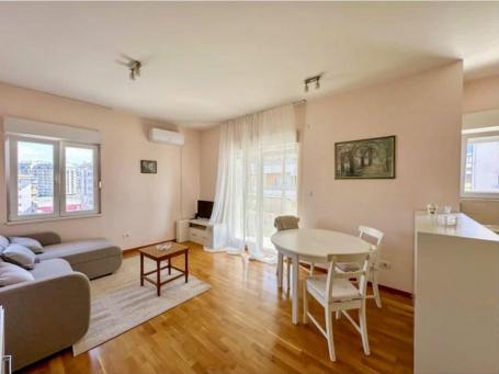 Jednosoban stan 50m2, Izdavanje, Podgorica