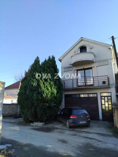 UREĐENA KUĆA NA EKSTRA LOKACIJI – INĐIJA