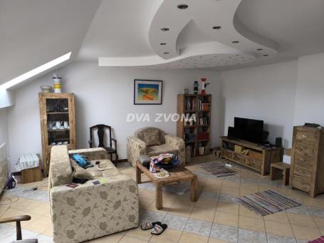 TROSOBAN, KONFORAN STAN- ŽELEZNIČKA