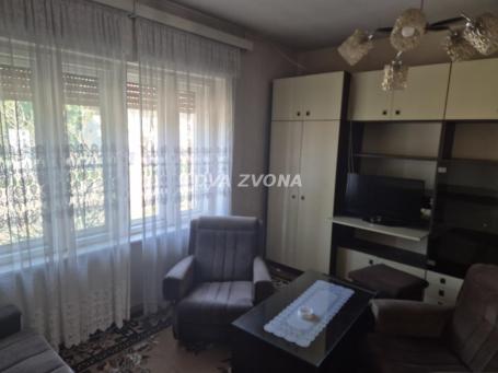 KUĆA U ŠIREM CENTRU BEČEJA – 114 m²