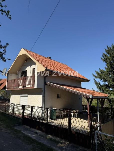 SNIŽENO-HITNA PRODAJA-KUĆA U SELU- ČORTANOVCI– PLAC 12 ARI, MIR I ZELENILO