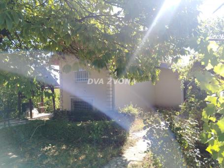 Prodaja vikendice – Stari Slankamen