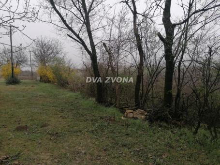 PLAC U NOVOM SLANKAMENU – 33 ARA, DOZVOLJENA GRADNJA