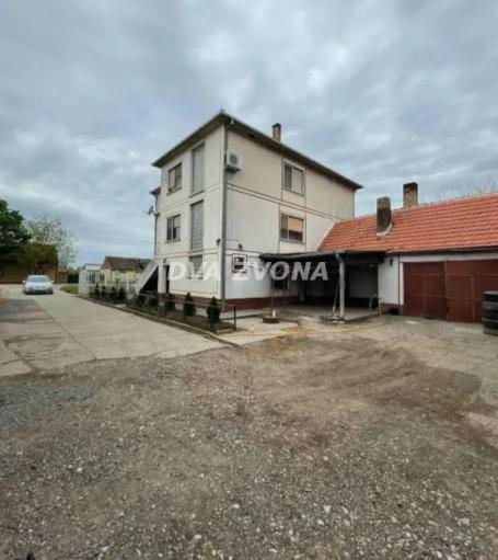 FARKAŽDIN-SEOSKO IMANJE SA VELIKIM POTENCIJALOM