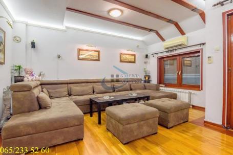Stari grad, Gundulićev venac - Šantićeva 104m2