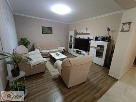 Pančevo-lux kuća-komplet nameštena