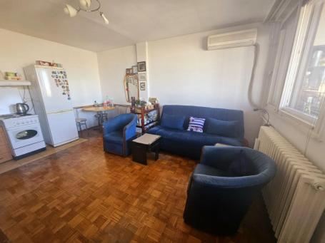 Dvosoban stan na Novom Beogradu