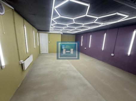 Garage for Rent