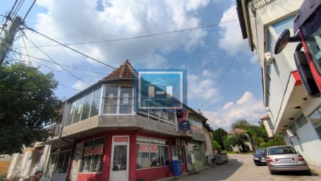 Stambeno-poslovni objekat u centru Rekovca po ceni 300eur/m2