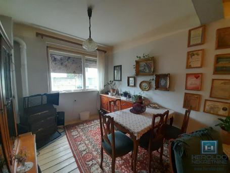 Two houses in Ćuprija for sale