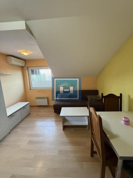FOR RENT: ONE-BEDROOM APARTMENT – PERFECT LOCATION, PERFECT PRICE!