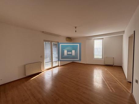 CITY CENTER – A LOCATION YOU DON’T WANT TO MISS!  Alternatives: