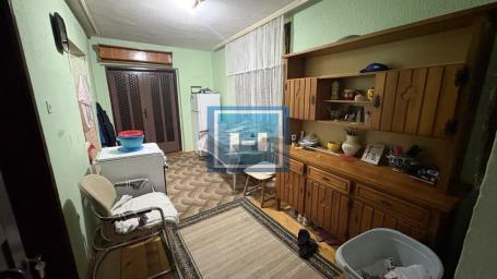 I’m renting out a house in the wider city center – great location, affordable price.