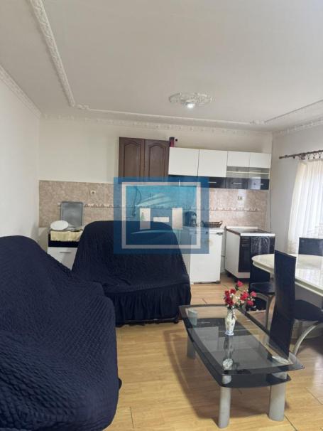 SPACIOUS HOUSE FOR SALE – QUIET STREET, CLOSE TO ALL AMENITIES