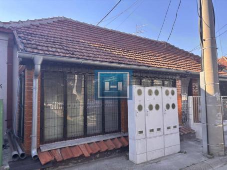 Family renovated house in a city location