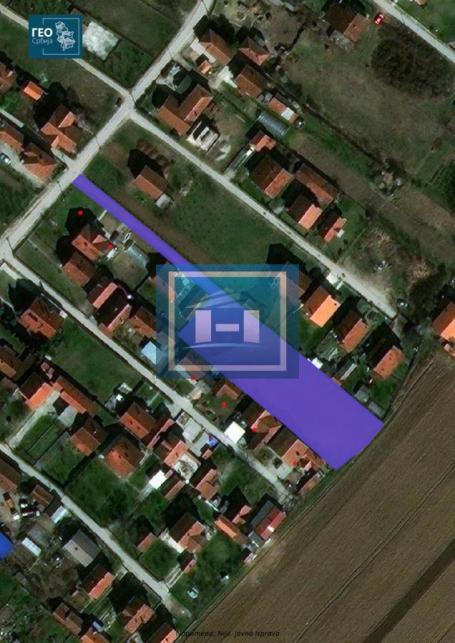 Prodaje se plac na samo 2km od grada