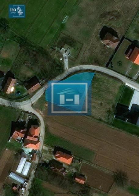 OUR RECOMMENDATION – For sale: a plot near the city (three parcels), peaceful and developed location