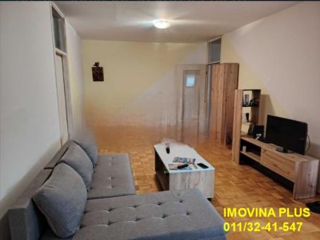 Rakovica, Kanarevo brdo - Petra Konjovića, 49m2