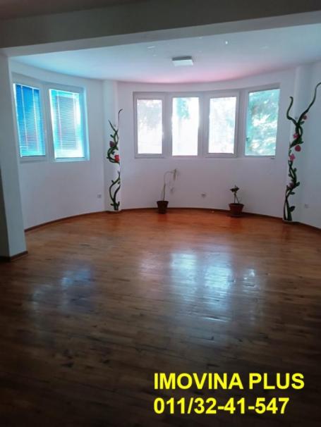 Čukarica, Filmski grad - Arčibalda Rajsa, 180m2