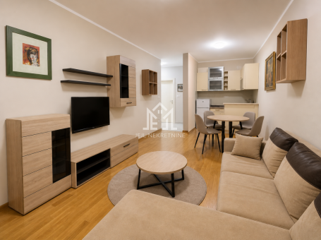 Jednoiposoban stan 36m² – Kraljev park, kompletno namešten
