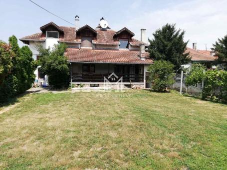 Izdaje se fantastična porodična kuća na Telepu – 320 m²
